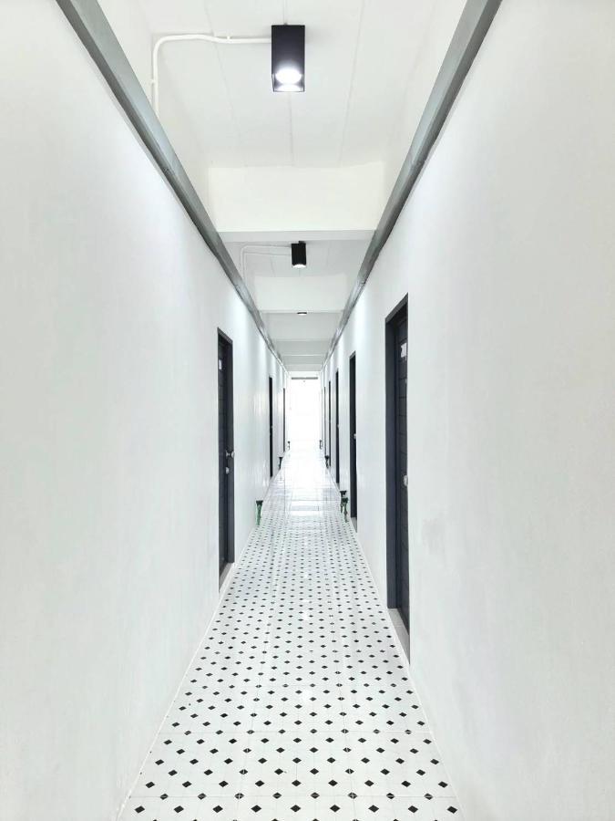 The Zai Apartment Ban Krathum Lom Buitenkant foto