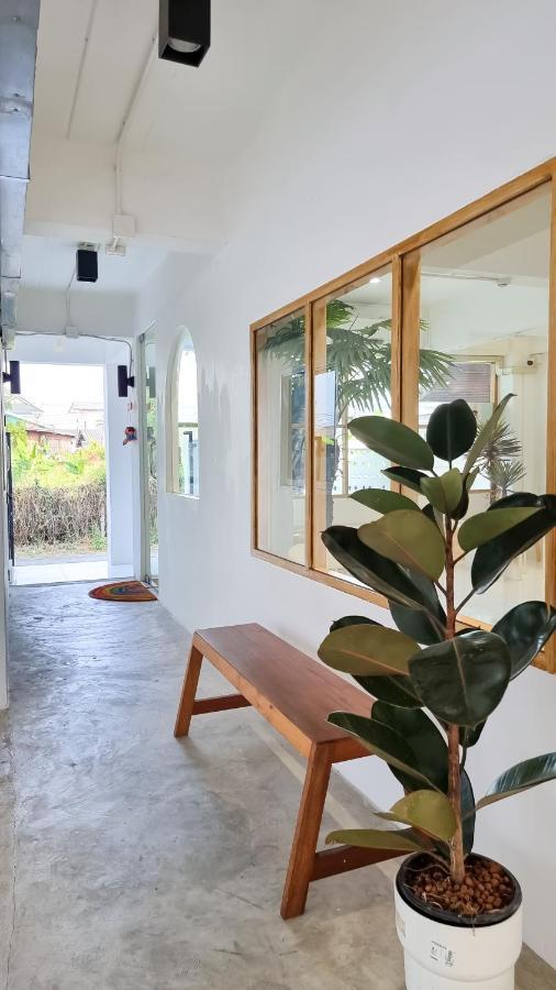 The Zai Apartment Ban Krathum Lom Buitenkant foto